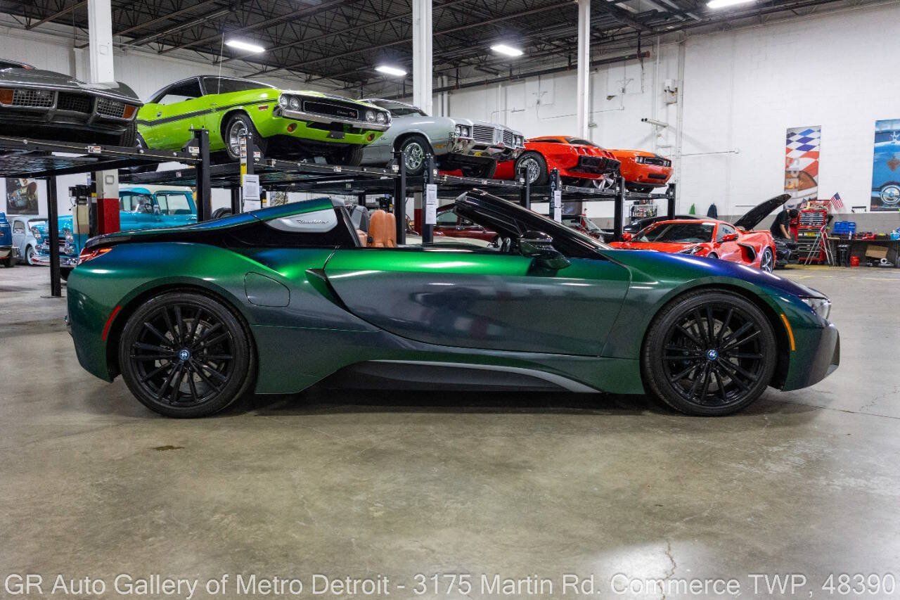 Used 2019 BMW i8 Roadster AWD/4WD image 9