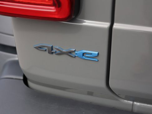 Used 2021 Jeep Wrangler Unlimited Rubicon 4xe w/ Cold Weather Group image 20