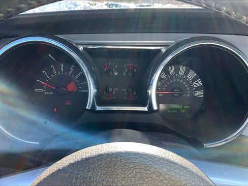 Used 2009 Ford Mustang GT Premium image 16