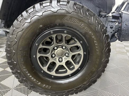 Used 2023 Jeep Wrangler Unlimited Rubicon 392 AWD/4WD image 8