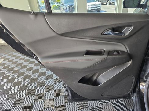 Used 2022 Chevrolet Equinox RS w/ RS Leather Package FWD image 37