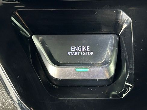 Used 2024 GMC Sierra 2500 AT4 w/ AT4 Premium Plus Package AWD/4WD image 21