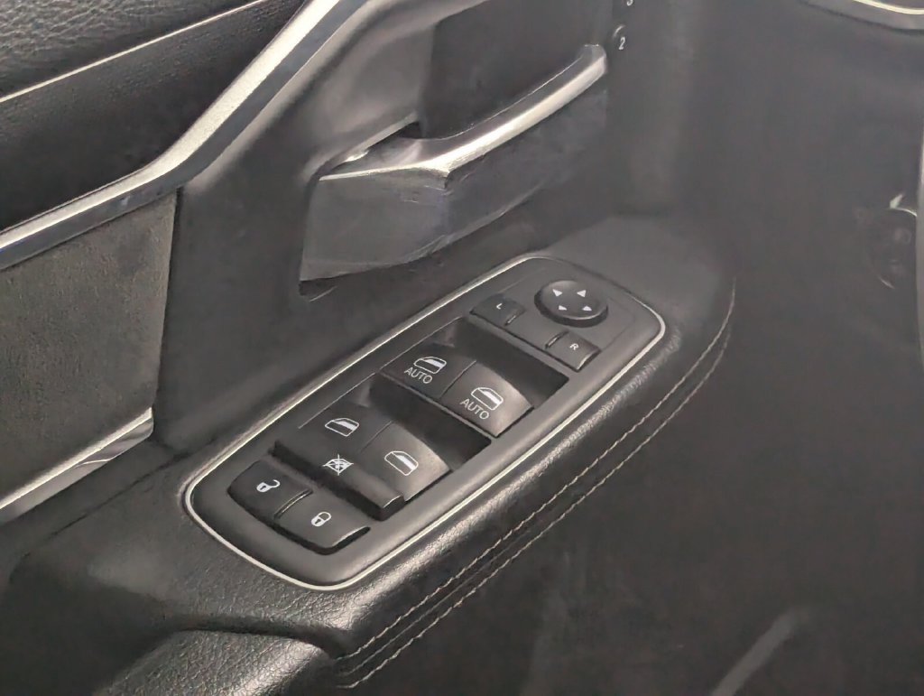 Used 2022 RAM 2500 Laramie AWD/4WD image 18