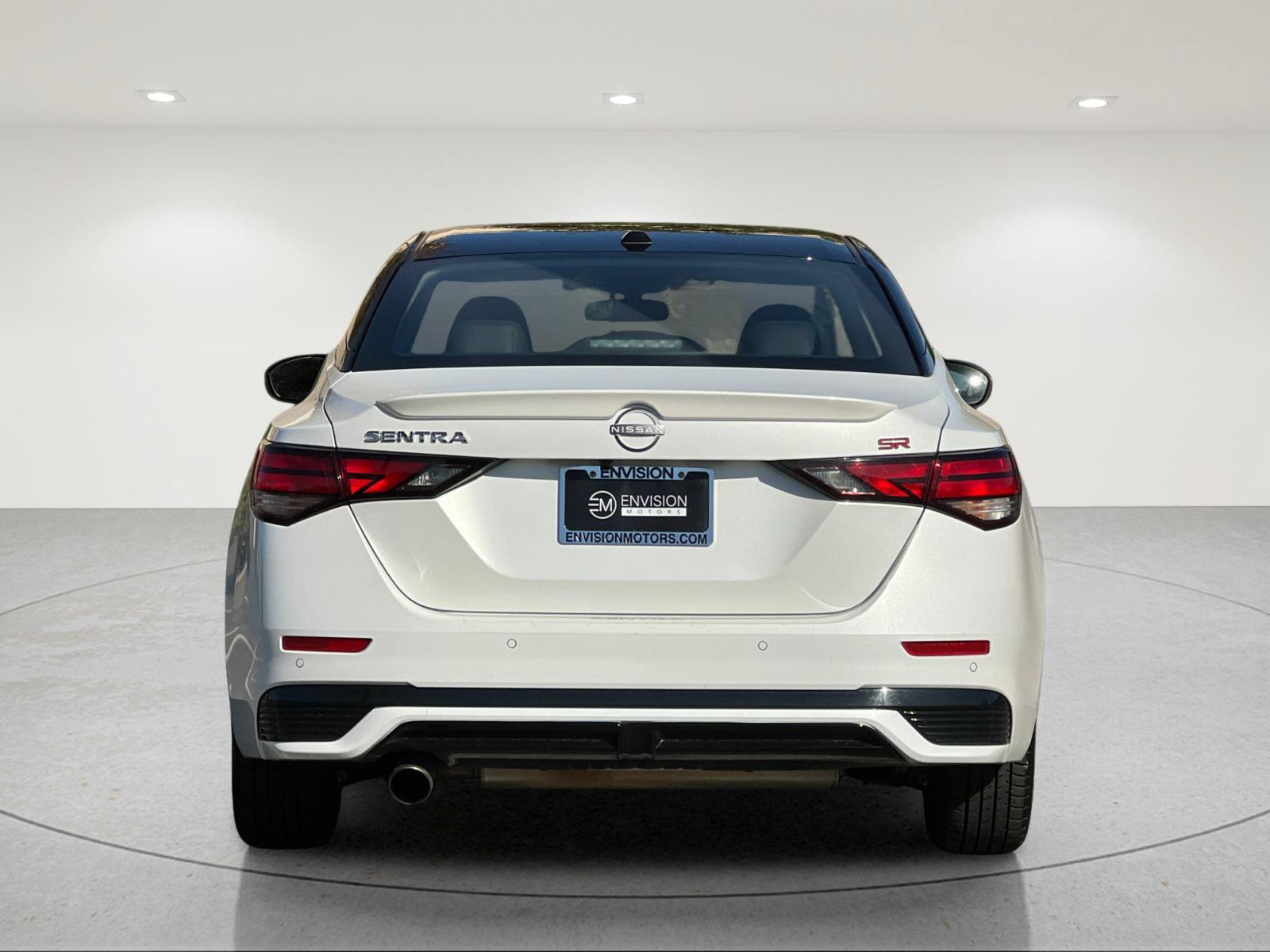 Used 2025 Nissan Sentra SR w/ SR Premium Package FWD image 4