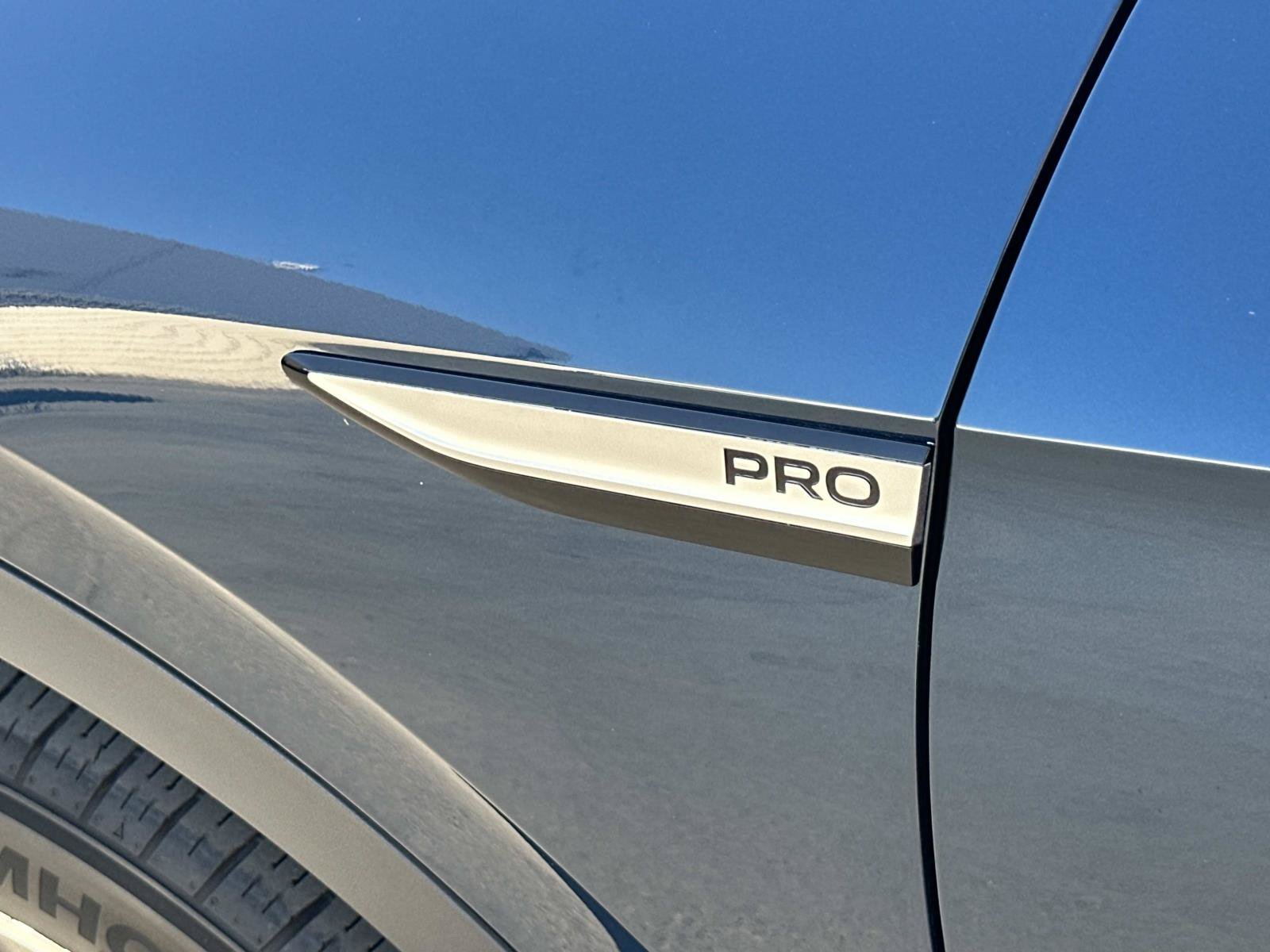 Certified 2023 Volkswagen ID.4 Pro RWD image 30