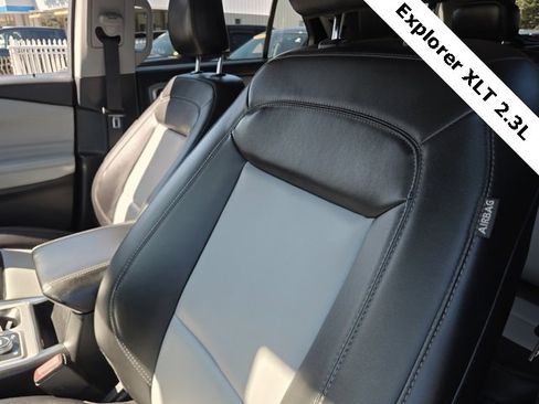 Used 2022 Ford Explorer XLT w/ Equipment Group 202A image 15
