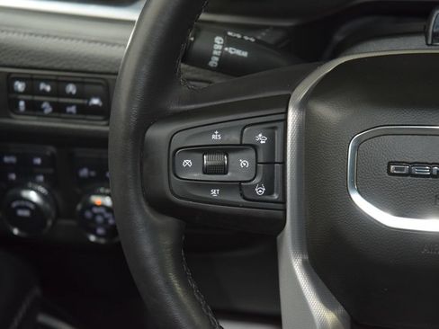 Used 2024 GMC Yukon XL Denali w/ Advanced Technology Package AWD/4WD image 39