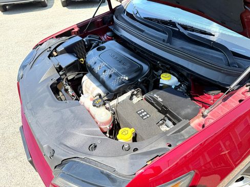 Used 2019 Jeep Cherokee Latitude Plus w/ Comfort/Convenience Group image 76