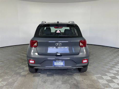 New 2025 Hyundai Venue Limited image 20