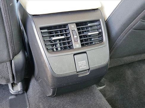 Used 2018 Honda Clarity Plug-In Hybrid image 21