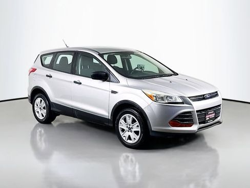 Used 2013 Ford Escape S image 2