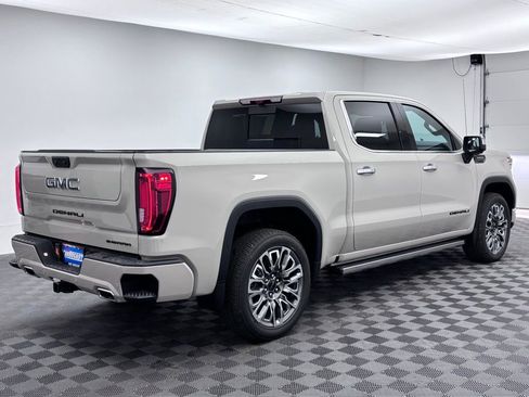 New 2026 GMC Sierra 1500 Denali Ultimate w/ LPO, Black Badging Package image 9