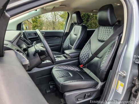 Used 2024 Ford Edge Titanium AWD/4WD image 8