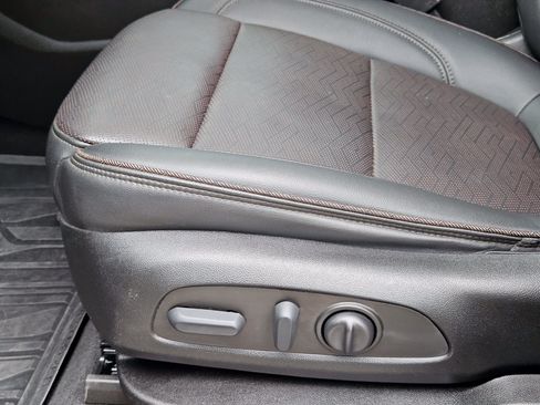 Used 2023 Chevrolet Traverse High Country w/ LPO, Floor Liner Package AWD/4WD image 26