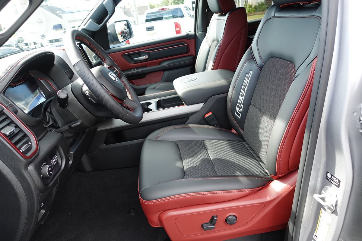 Used 2025 RAM 1500 Rebel AWD/4WD image 19