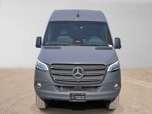 Used 2026 Mercedes-Benz Sprinter 2500 image 8