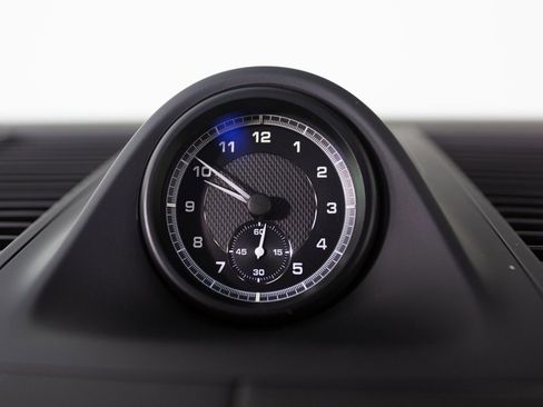 New 2026 Porsche Macan image 23