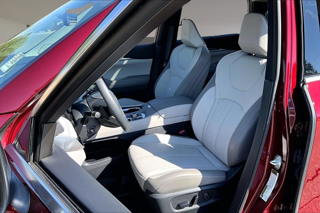 Used 2026 INFINITI QX60 Luxe w/ Cargo Package FWD image 27