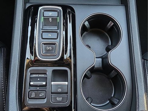 Used 2024 Honda Pilot EX-L image 18