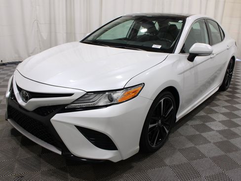 Used 2020 Toyota Camry XSE w/ 4 Season Floor Mat Package FWD image 31