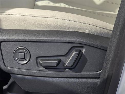 New 2025 Audi Q5 Premium w/ Convenience Package AWD/4WD image 14
