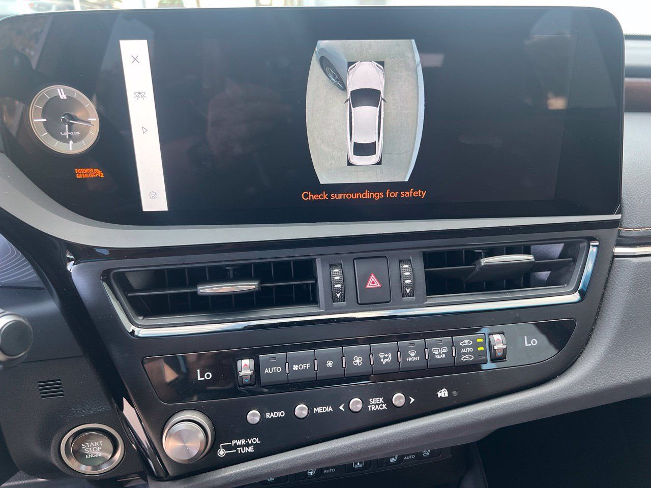 Used 2025 Lexus ES 350 Ultra Luxury w/ Accessory Package (Z2) FWD image 13