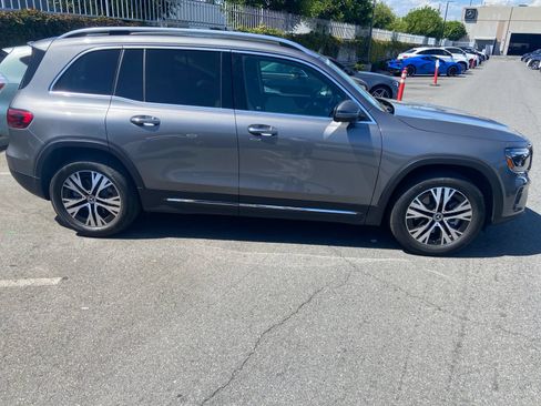 Used 2026 Mercedes-Benz GLB 250 image 4