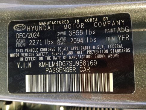 Used 2025 Hyundai Elantra Sport image 33