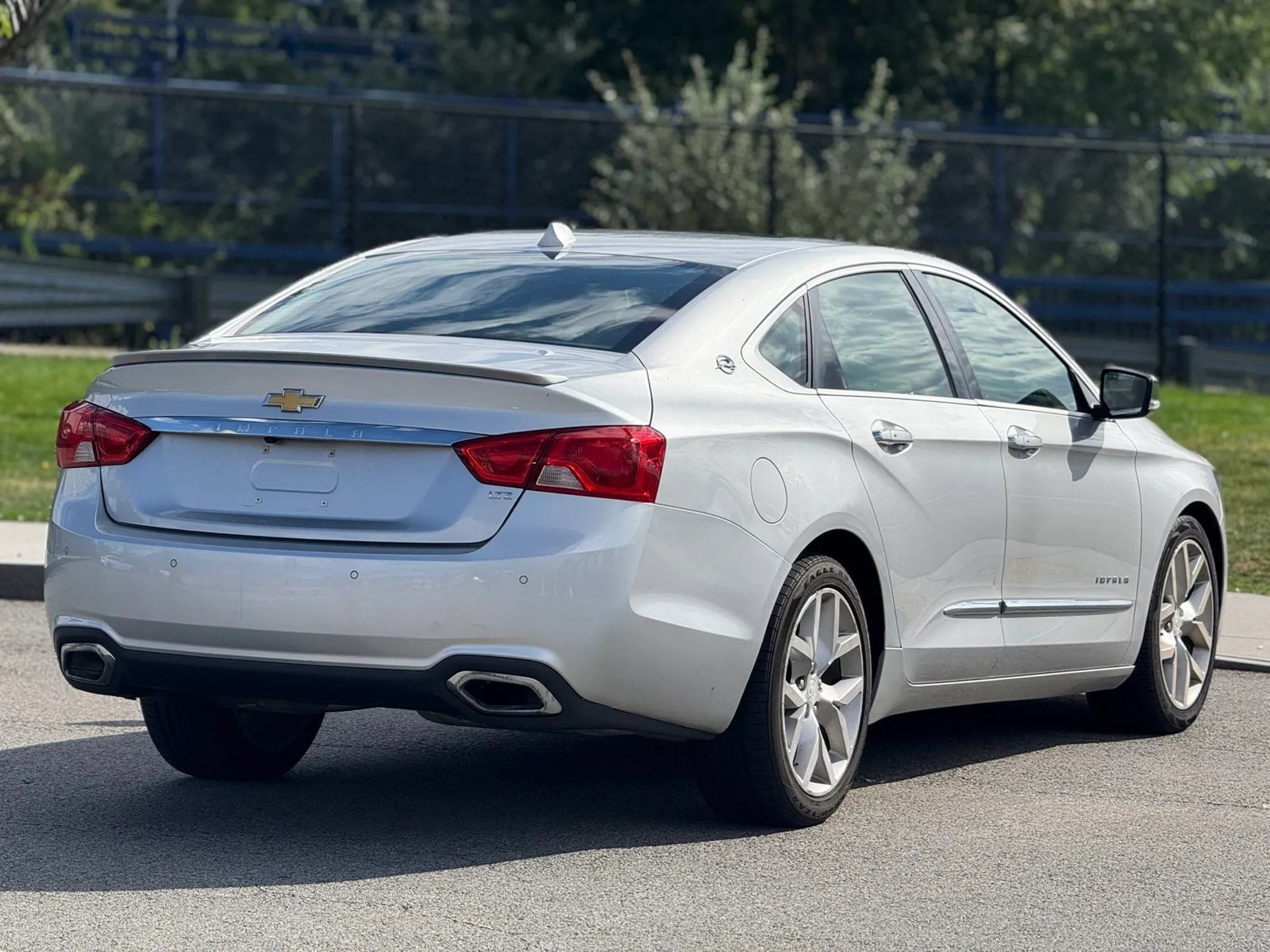 Used 2014 Chevrolet Impala LTZ FWD image 8