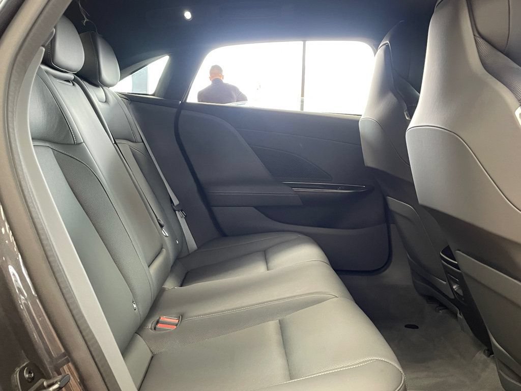 Used 2023 Lucid Air Pure AWD/4WD image 19