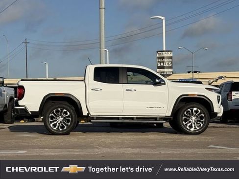 Certified 2024 GMC Canyon Denali image 4