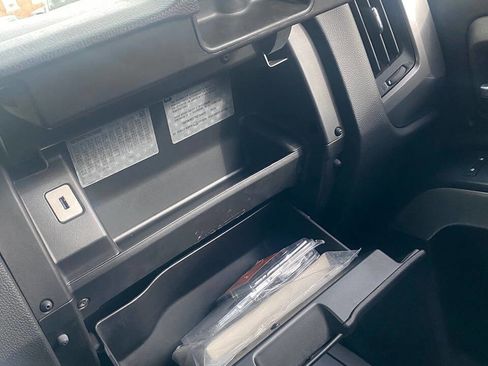 Used 2017 Chevrolet Silverado 1500 LT w/ All Star Edition image 29