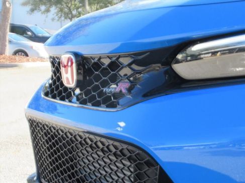 Used 2025 Honda Civic Type R image 8