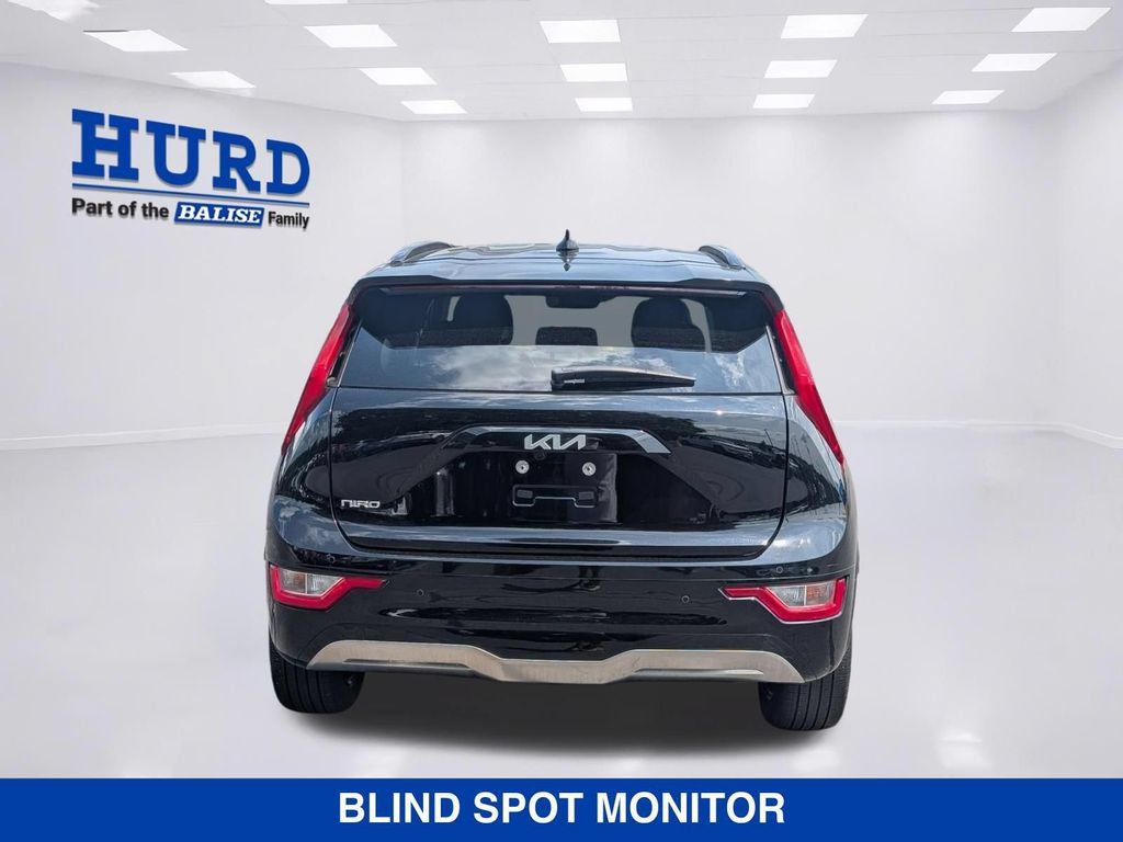 Used 2023 Kia Niro Wind w/ Wind Preserve Package FWD image 4