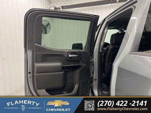 Used 2021 Chevrolet Silverado 1500 RST w/ Z71 Off-Road Package image 10