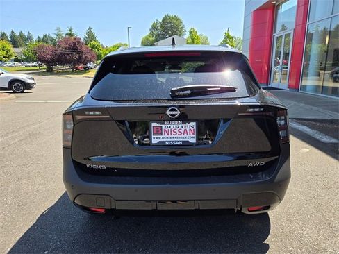 New 2025 Nissan Kicks SV w/ SV Premium Package image 7