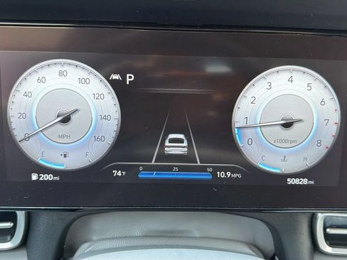 Used 2023 Hyundai Elantra SEL w/ Convenience Package FWD image 15