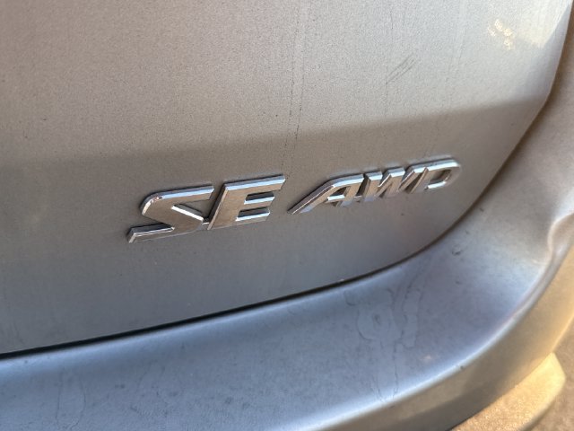 Used 2017 Toyota Highlander SE AWD/4WD image 17