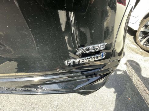 Used 2021 Toyota Sienna XSE image 30