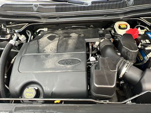 Used 2016 Ford Explorer Limited image 36