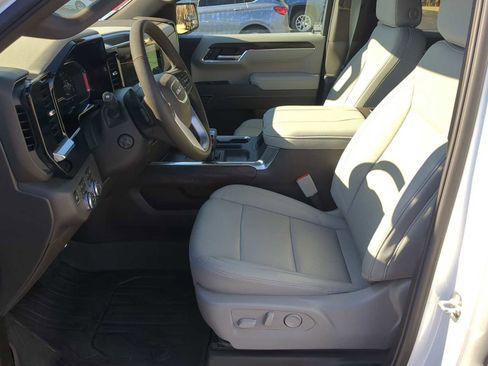Used 2025 GMC Sierra 1500 SLT w/ SLT Premium Plus Package image 14