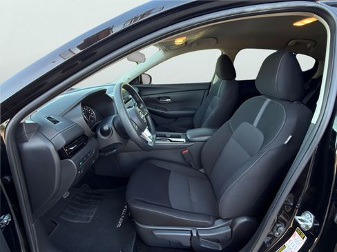 Certified 2025 Nissan Sentra SV FWD image 12