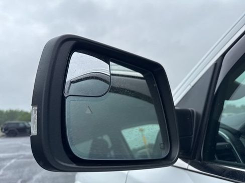 Used 2020 RAM 1500 Laramie AWD/4WD image 35