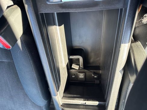 Used 2014 Honda CR-V LX image 26