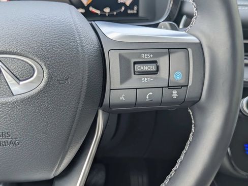 Used 2023 INFINITI QX60 Sensory w/ Vision Package AWD/4WD image 23