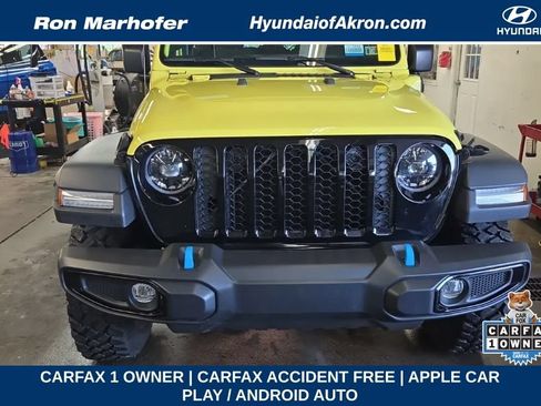 Used 2023 Jeep Wrangler Unlimited w/ Cold Weather Group AWD/4WD image 1