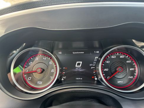 Used 2020 Dodge Charger SXT RWD image 12
