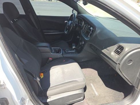Used 2017 Dodge Charger R/T RWD image 20