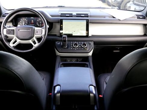 Used 2022 Land Rover Defender 90 X-Dynamic HSE image 24