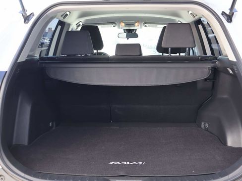 Used 2021 Toyota RAV4 XLE w/ Carpet Mat Package (TMS) image 11